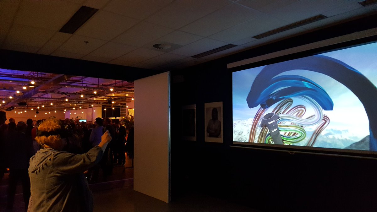 Thanks <a href="/MercedesBenz_NL/">Mercedes-Benz NL</a> for your creativity in #VirtualReality!