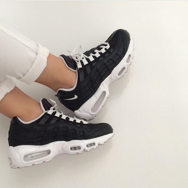welove_sneakers's tweet photo. https://t.co/tfur5PHBUN