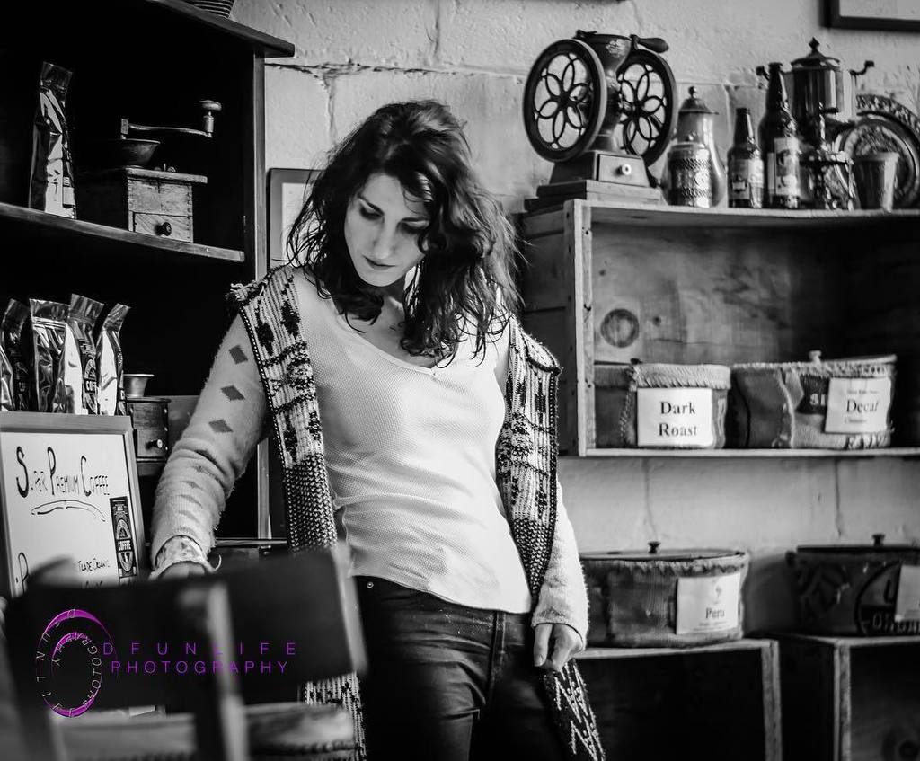 DFUNLIFE's tweet photo. #dfunlife #streetphotography #rochester #syracuse #buffalo #nyc #ny #brooklyn #winterfashi… https://t.co/t9FP5HkBb6 https://t.co/QyiC4p6bd8