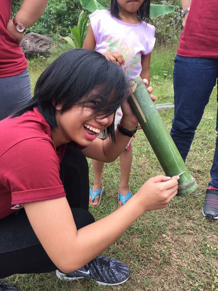 faithsagales_'s tweet photo. Love this ComDev experience, feat. my derp fwet face. Looking forward for more. ๐
#TatakEntrep #ThomasianEntrepreneur
Photo by: @vyaalvr https://t.co/SsdUU9tNkK