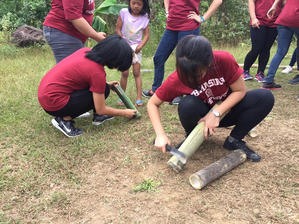 faithsagales_'s tweet photo. Love this ComDev experience, feat. my derp fwet face. Looking forward for more. ๐
#TatakEntrep #ThomasianEntrepreneur
Photo by: @vyaalvr https://t.co/SsdUU9tNkK