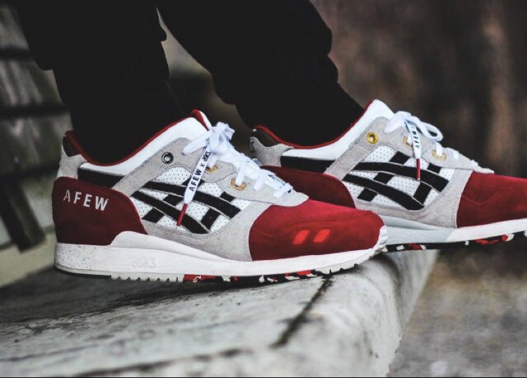 iPostDopeKicks's tweet photo. A FEW ASICS! So in love #iPostDopeKicks https://t.co/GIbIZ5zjSx