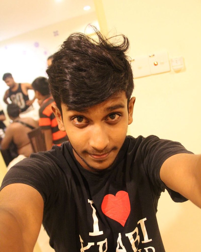 deenesh95's tweet image. 