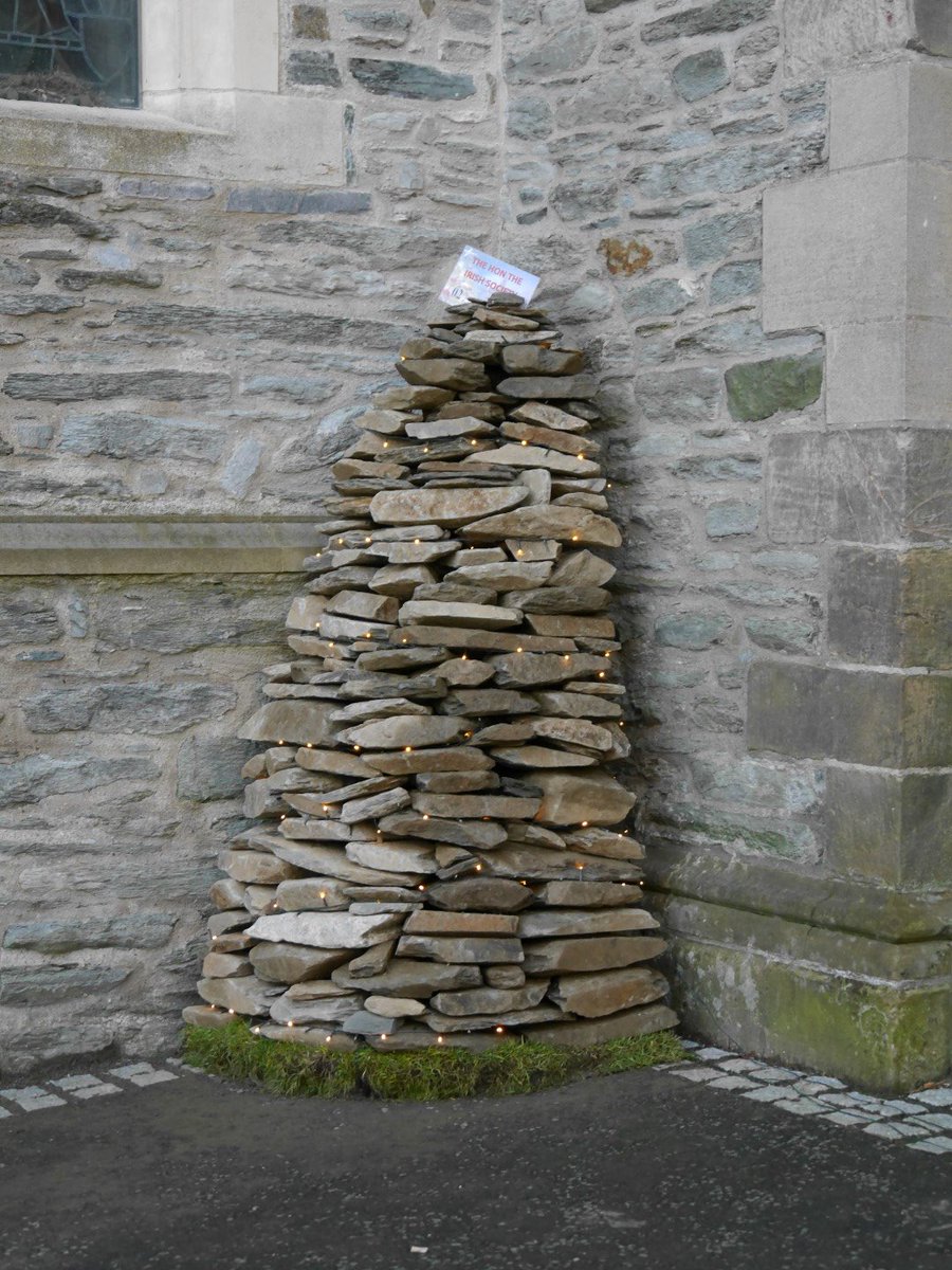 brian_brob84's tweet photo. @DerryAndRaphoe @churchofireland @derryjournal @PJMcFaddenDerry @Derryvisitor @Dean_Journalist fantastic displays today #StColumbsCathedral https://t.co/x8KvBuJsOq