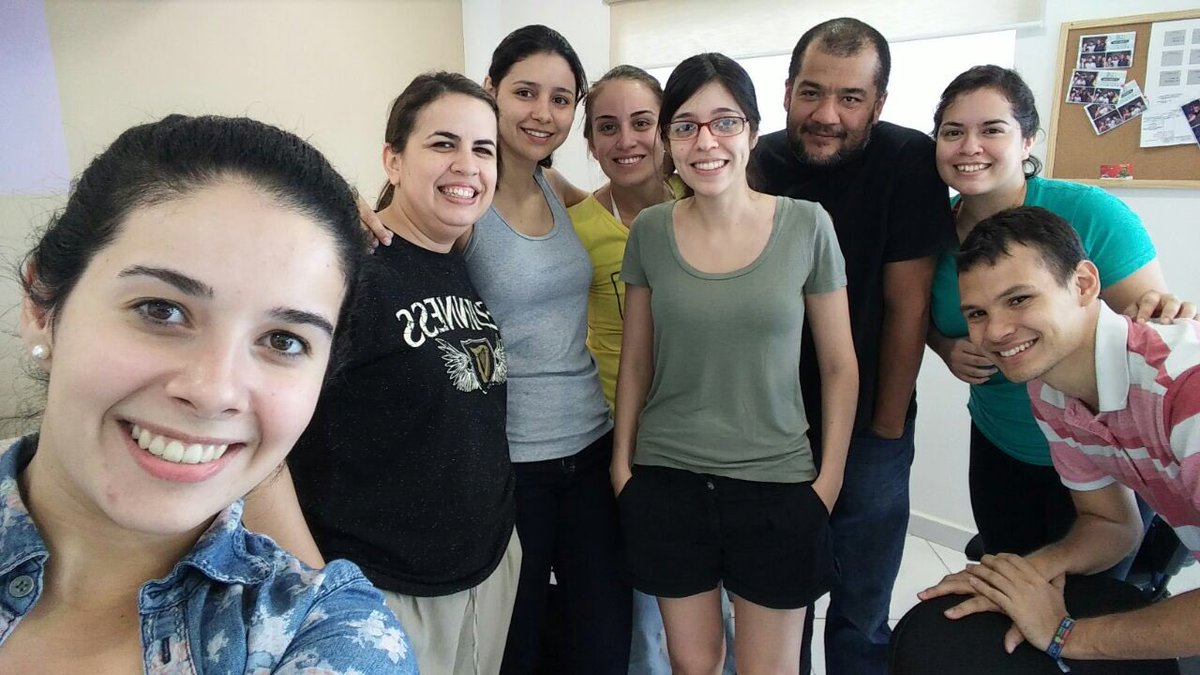 PYGirlsCode's tweet photo. Equipo de desarrollo #Technoma + coordinadoras #GirlsCode trabajando por lo que va a ser nuestra plataforma web de enseñanza ❤️ https://t.co/j2CNccjn6w