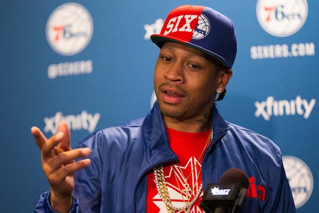 VICESports's tweet image. Allen Iverson didn't lift weights during NBA because, "That shit was too heavy" bit.ly/2hGC3i7