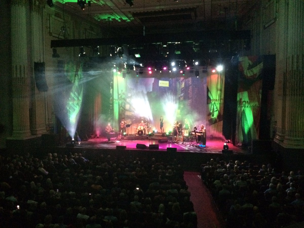 scandiandscot's tweet photo. Wow, fantastic music @bowieexp tonight @theusherhall - they're dancing in the aisles already. Superb! https://t.co/Bv3DiFFOxu