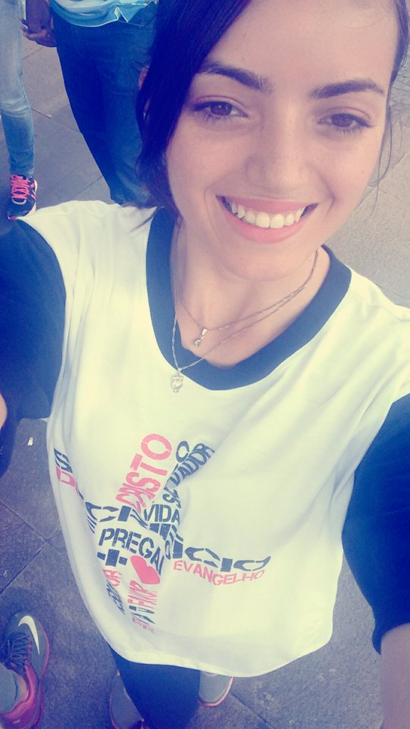 TaTah_Andradeh's tweet photo. Evangelismo top ^^
➕ ❤ por favor 💕😍🙏🙌
✝ ~ Foi por você *-* #IBNV https://t.co/TTeVIad1lw