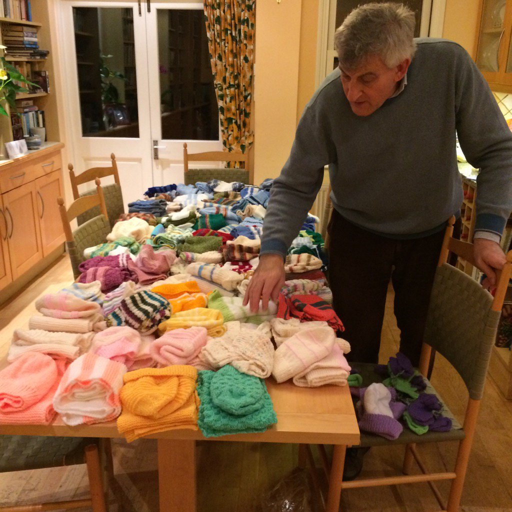 SCNathan's tweet image. Malcolm's Auntie Essie (95) &amp;amp; her carer, Rose, have made over 80 hat &amp;amp; glove sets for @tweetWLS #asylumseekers dropin