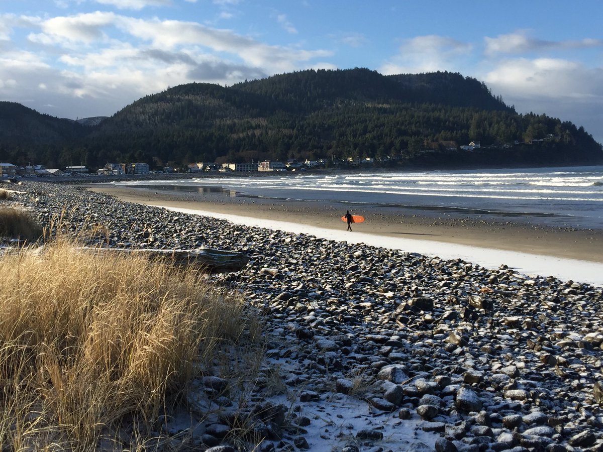 Several great images from light dusting of snow we received this a.m., but this lone surfer heading out was a fav! #beachsnow #traveloregon