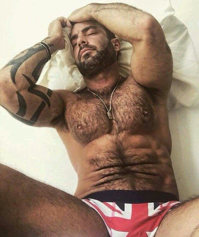 Cz5rDd4WEAAruH3.jpg:large