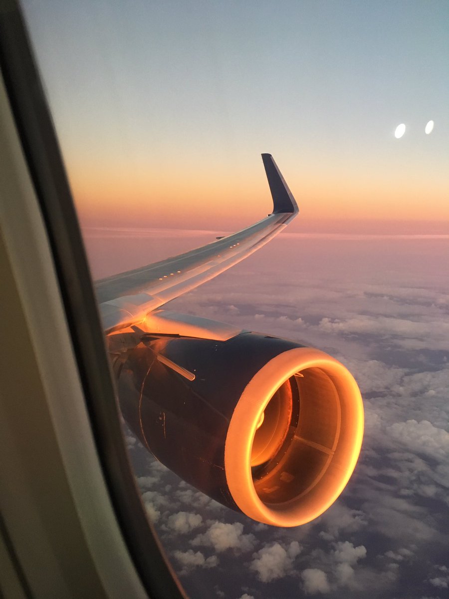 emilymbender's tweet photo. My plane back from #coling2016 had warp engines https://t.co/vKIN5mqwzT