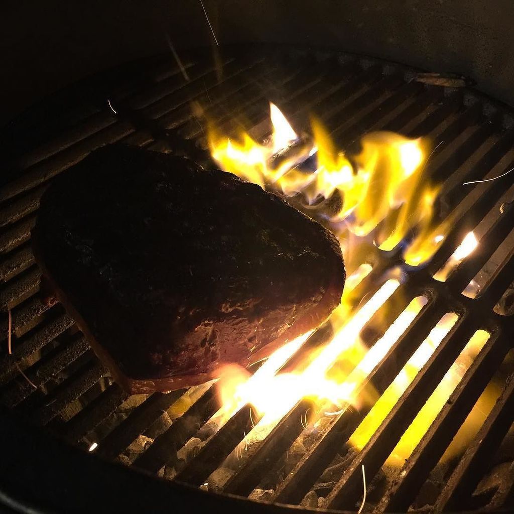 Reverse seared Picanha on the @biggreenegguk. It's going to be a great night. Lovely meat … ift.tt/2gWVqSZ