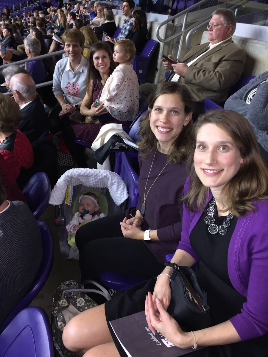 SissonJennifer's tweet photo. So proud of our baby brother! #LipscombGrad2016 https://t.co/pgwjQ2qXUc