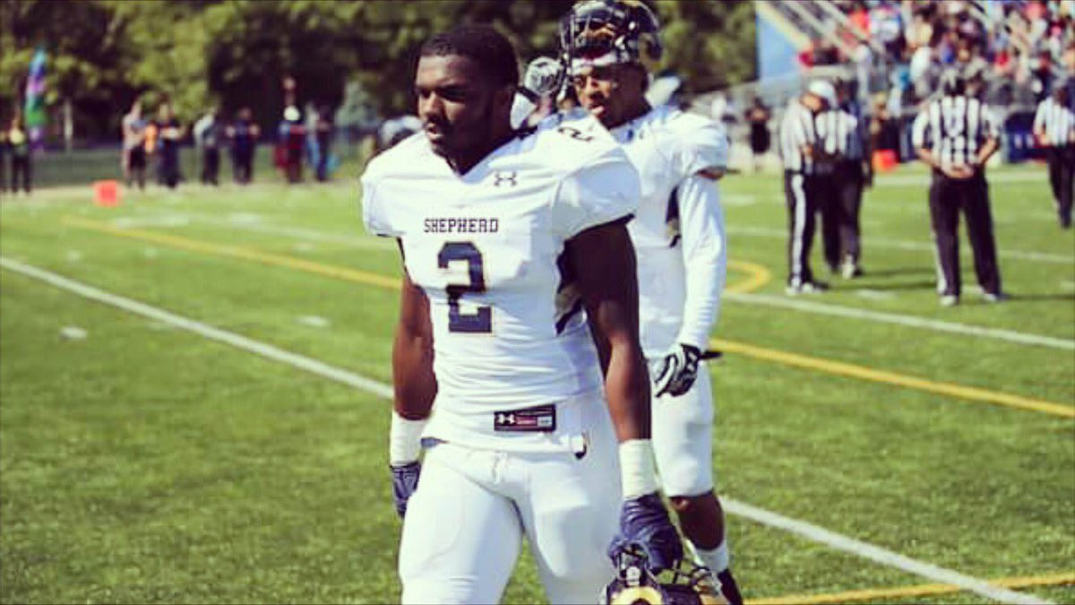 Cj_eluno's tweet image. Go check out my RS Freshman season highlights💯 it's just the beginning👿 #2Mode hudl.com/v/14gSyV