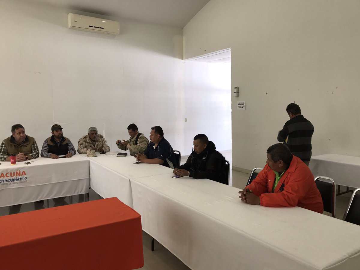 harocha2's tweet photo. Consejo de #ProteccionCivil #Acuña estar preparados para frente frío desde esta noche @leninperezr @ProtCivil_acuna @PCcoahuila @SEDENAmx https://t.co/8dRQY5RZwr