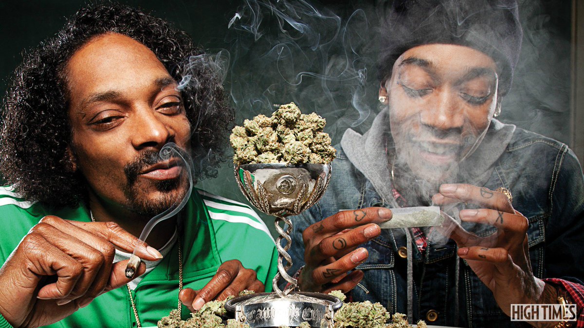 Who would win in a smoke off? Snoop or Wiz? #snoopdogg #wizkhalifa  #smokeoff #marijuanabattle #cannabis #weed #bigblunts, image size:1200x675