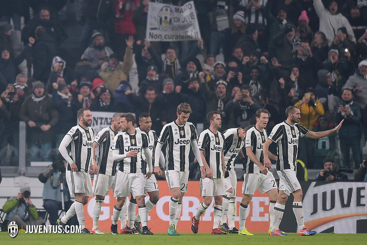 ⚪️⚫️ Record d'incasso in <a href="/SerieA_TIM/">SerieA_TIM</a> per #JuveRoma, dall'apertura dello Juventus Stadium. 👏👏👏