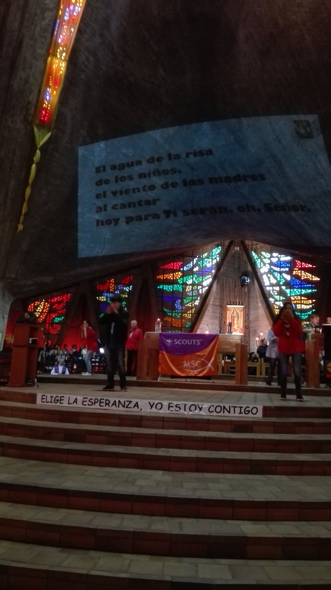 GSLibertas's tweet photo. A puntito de comenzar... #LuzdelaPaz #LPB #lpb2016 @scoutsmsc @scoutsdemadrid https://t.co/7vmc7be2Jz
