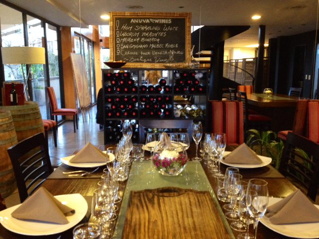 Anuva Wines: We just had a fantastic day at Anuva Wines. Alice hosted the trip and she was... #travel #winetasting thingstoodo.com/anuva-wines-17…