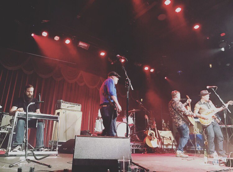 SMigallos's tweet photo. What a show @Dannythechamp #holidayhoedown #happychristmas @HeyBaylen https://t.co/nyYobkanSn
