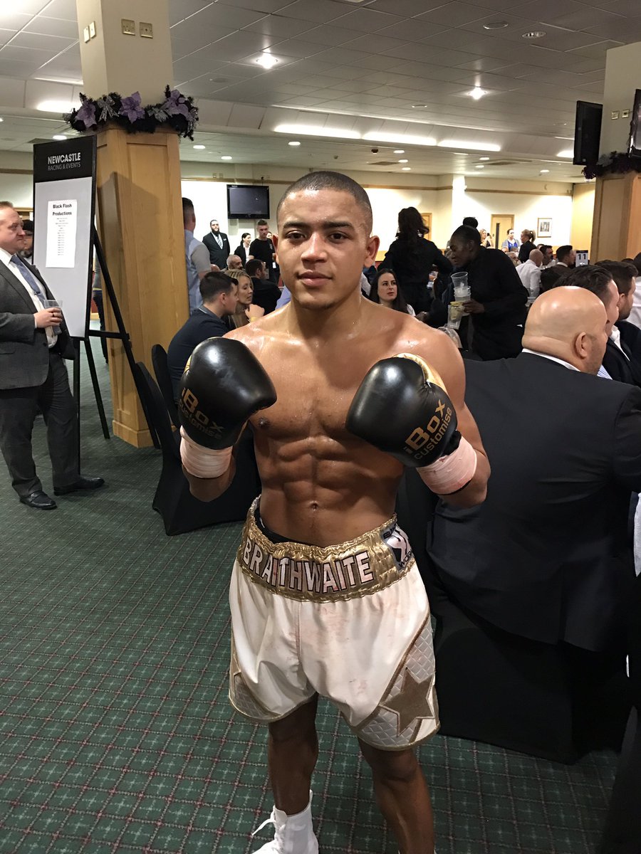 iboxcustomise's tweet photo. Shoutout to @zelfaflash @ellveay and @Manlikemarcel on winning and repping #iBoxCustomise tonight in Newcastle @BlackFlashPromo β‘οΈβ‘οΈβ‘οΈππΎππΎππΎ https://t.co/fbiHQMRqsp