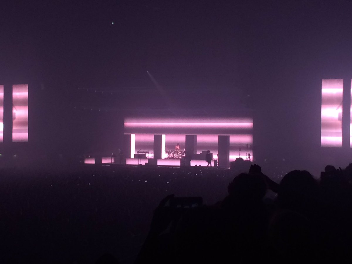 fallingforwebb's tweet photo. @the1975 so thankful for this band. thank you for a beautiful set https://t.co/wmhzsH1mRB