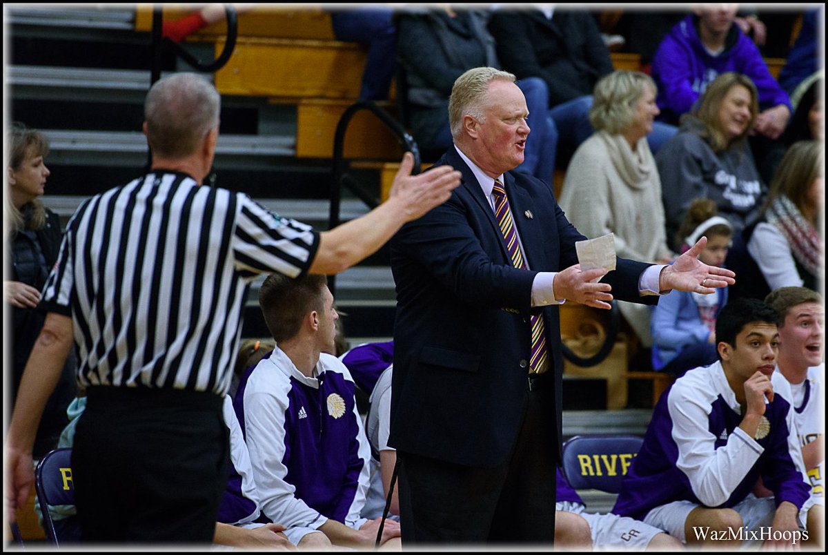 Congrats to <a href="/chieftainhoops/">Sapulpa Chieftain Boys Basketball</a> coach David Long on his 400th career win today !!  Game set continues : goo.gl/QlB31t