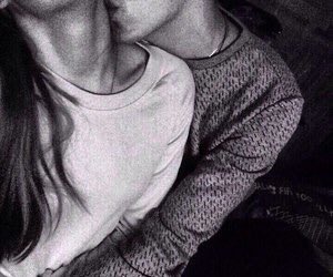 MensajeDeLaVida's tweet photo. Los besos en el cuello son lo mejor que existe y es algo indiscutible. https://t.co/1iqfcd6fY7