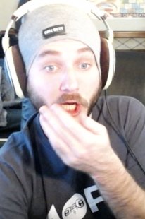 M3RKMUS1C's tweet photo. I might have hitmarked a 1 shot quad with the P-06 (EBR-800 Bomber) playing Tactical TDM on IW today...

Fuck. My. Life. https://t.co/dUY8HaSWX5