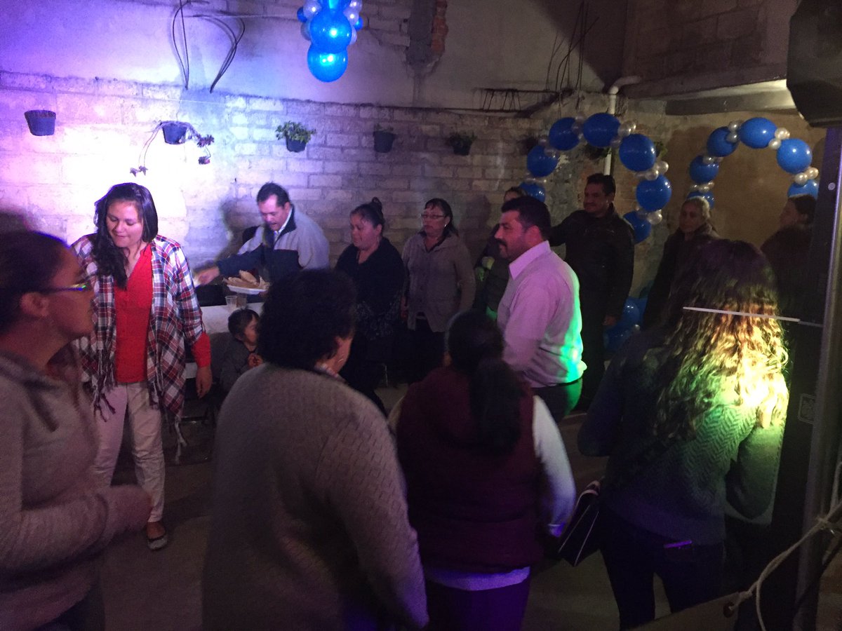 audiosmeps's tweet photo. Y la fiesta sigue ... @audiosmeps @dj_meps yeeeiiii https://t.co/17zXlCKICi