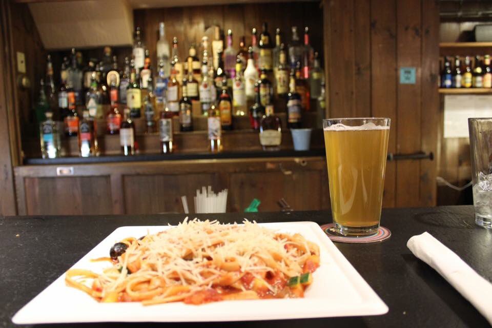 We love pasta and beer! #pastanight at #blackbearpub #cortinainnkillington
