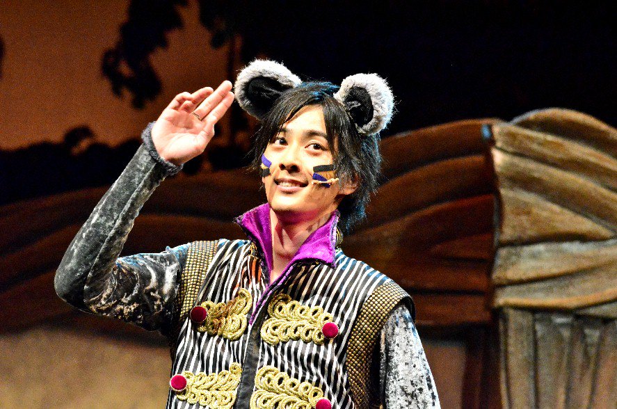 ゆういち Ar Twitter サンリオピューロランド ミュージカル ちっちゃな英雄 ジェラルド役 井藤瞬さん 瞬ジェラルド 森ねずみの食糧を奪うシーンがカッコよすぎます 露出狂も観に行けたしなぁ あぁ 懐かしい ちっちゃな英雄 ねずみ男子 ゆういち Ar Twitter サンリオピューロランド ミュージカル ちっちゃな英雄 ジェラルド役 井藤瞬さん 瞬ジェラルド 森ねずみの食糧を奪うシーンがカッコよすぎます 露出狂も観に行けたしなぁ あぁ 懐かしい ちっちゃな英雄 ねずみ男子
