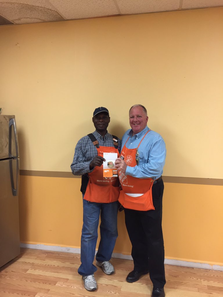 HDUpper8550's tweet photo. Homer Milestone Award recipients. A Bronze, Gold, and 4 Platinum winners! @billshuell @AllisonPepin1 @JohnRolison @TammySaunders24 https://t.co/fFAVMZseTR