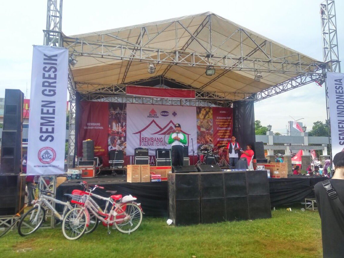 7. Abdul Hafidz menyampaikan apresiasi &amp; terima kasih atas dukungan Semen Indonesia dalam #membangunRembang
cc: <a href="/HumasRembang/">Prokopimda Setda Kab.Rembang</a> <a href="/ganjarpranowo/">Ganjar Pranowo</a>