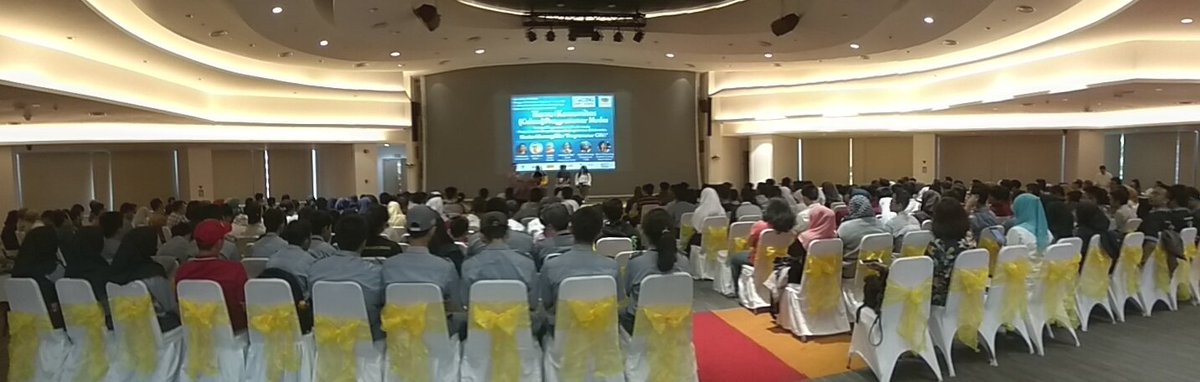 codingsmart's tweet image. Full seat!!!! Antuasiasme peserta acara Temu Komunitas (calon) Programmer Muda.