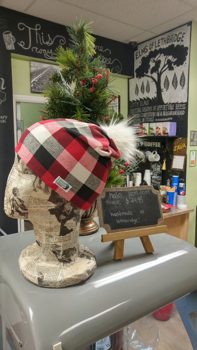 halo_headwear's tweet photo. Yah we do!!! #Cutest #Halo #pompom #Hats #prereleased at @UrbanGrocerLeth in #yql or by directly messaging us! 😮🎁😇🙌 #haloheadwear #socent https://t.co/Hp0o5eCTDs