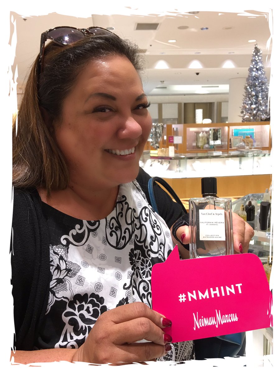 kaainanoe's tweet photo. Found my new fave scent..... only at Neiman Marcus .... hope Santa's paying attention, hint hint hint #NMHINT https://t.co/GHGVKfQw7u