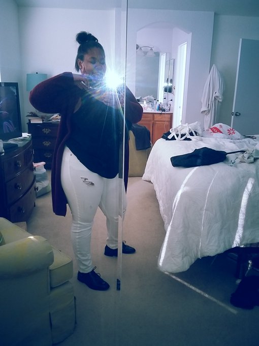 Really feeling this mirror, but boiii was today a blessed one. 12/17 definitely changed my life 💖😇 https://t<a href="/tag/newprofilepic"class="tags"><span>#newprofilepic</span></a>