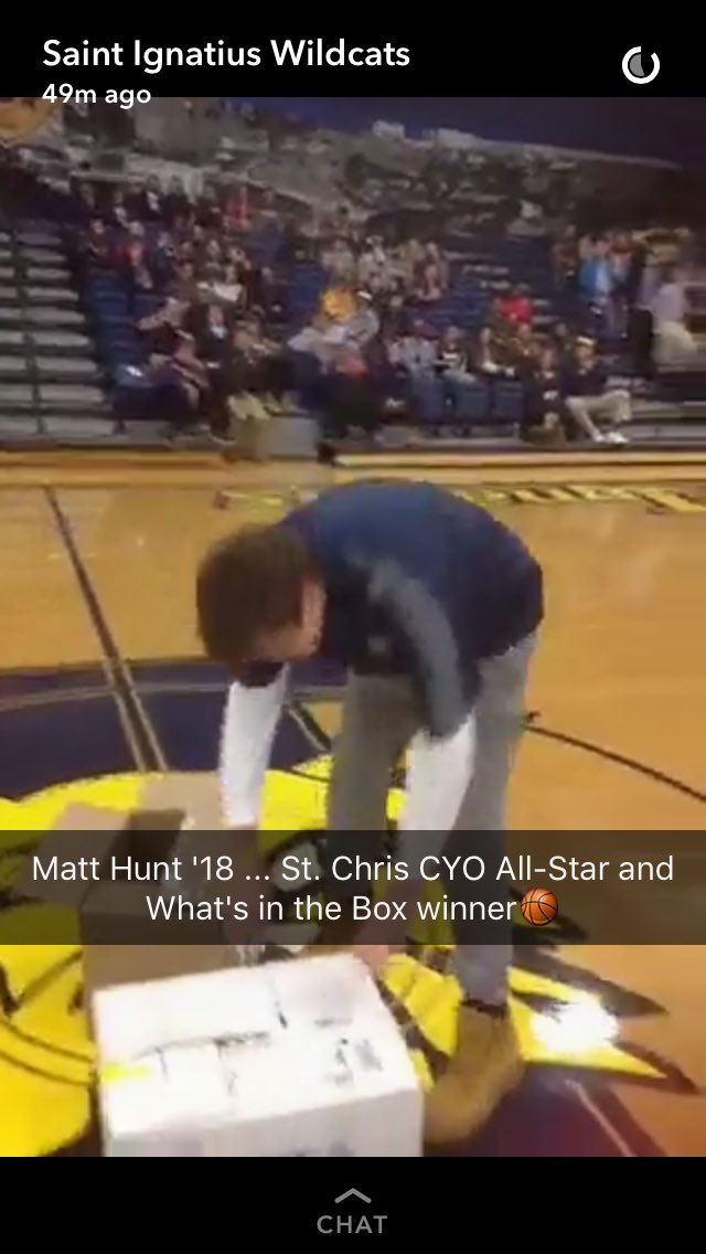 StChrisCYO's tweet photo. Matt Hunt proudly repping St. Chris at the St. Ignatius basketball game tonight 💪🏻💪🏻 https://t.co/PcRY87pDC7