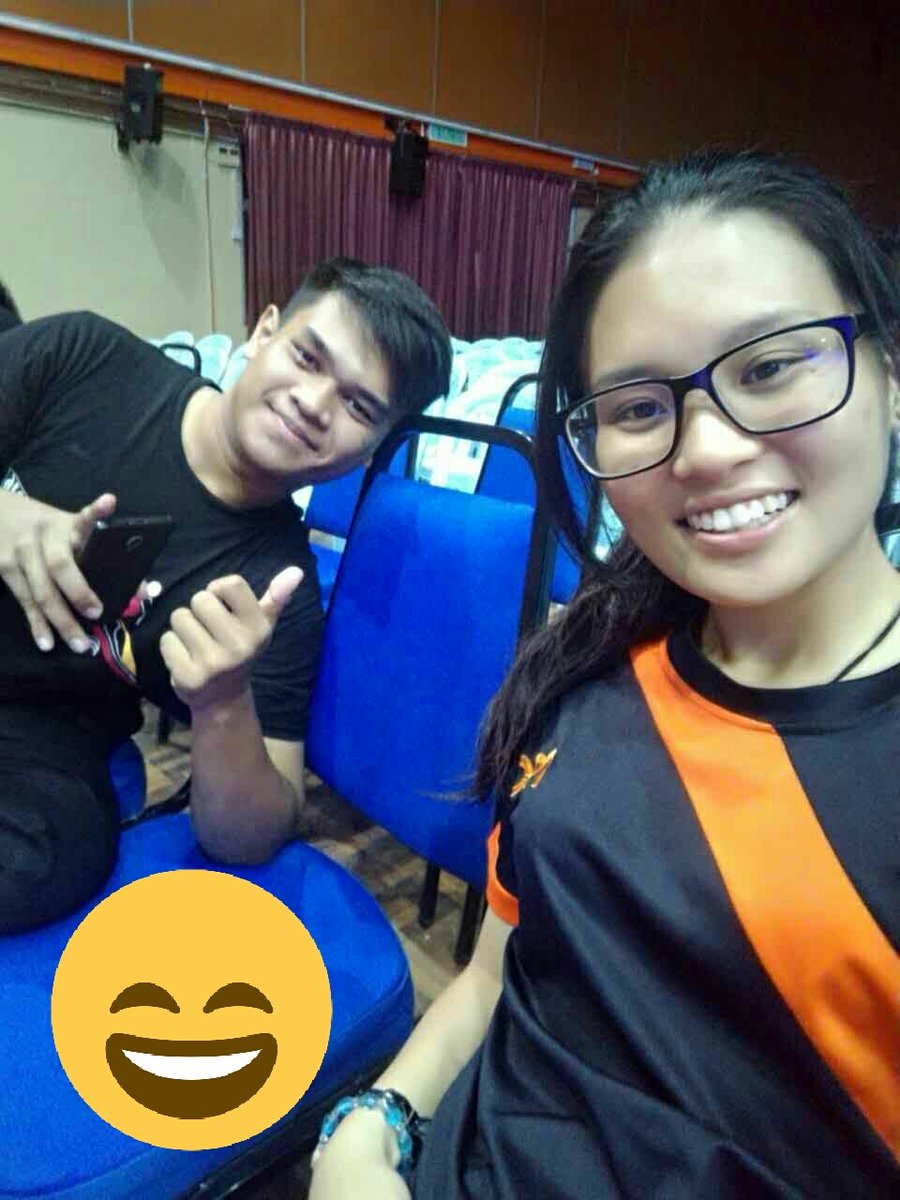Syahrul13S's tweet photo. rehearsal malam tdik. #GemaPuisi #ahmoi 😂😁 https://t.co/oS8ddDo2e3