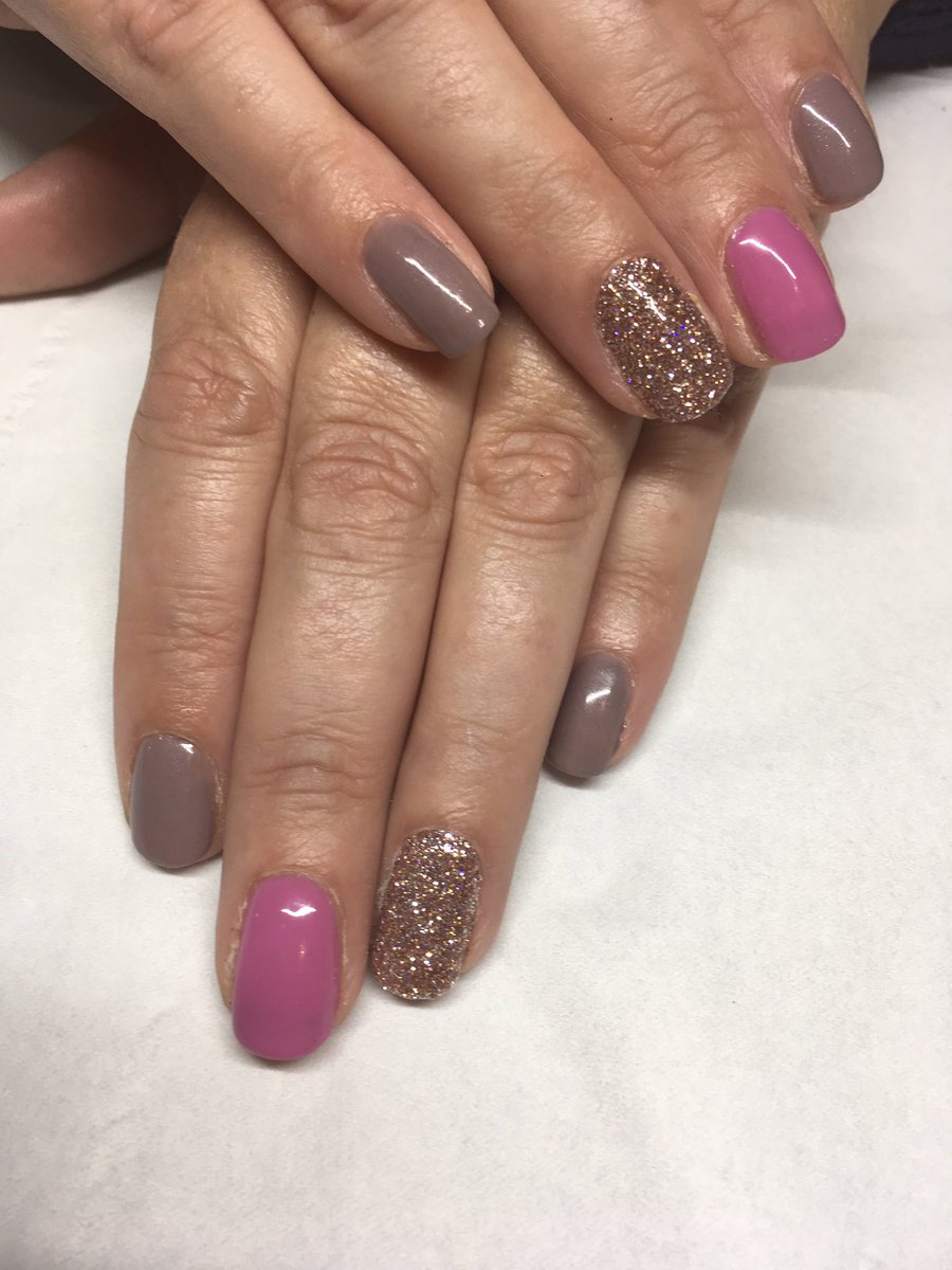 #classyforchristmas #gelishnails