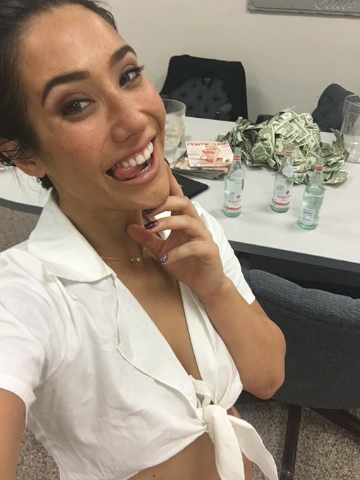 Thank you Philly! See you next time ❤️️ https://t.co/IZHbyzf2Er<a href="/tag/flesh"class="tags"><span>#flesh</span></a><a href="/tag/innocence"class="tags"><span>#innocence</span></a>