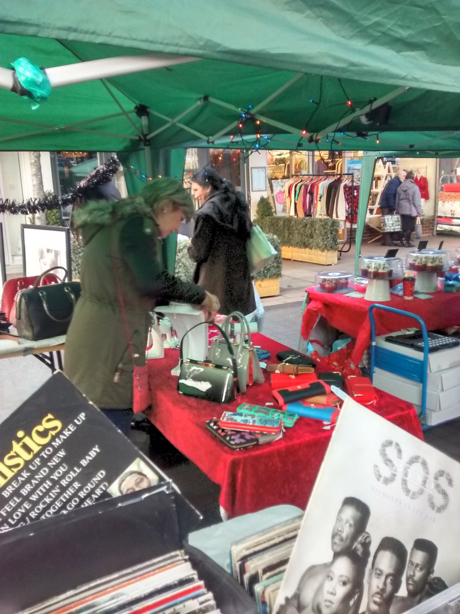 AlexanderGrosv2's tweet photo. 2day is final #GAFFmarket & final #Sunday b4 #Xmas weekend..11-5pm,come see us! @WhatsOnBrum @grapevinebrum @Street_Food_UK @HEMLifestories https://t.co/XBRse25meN