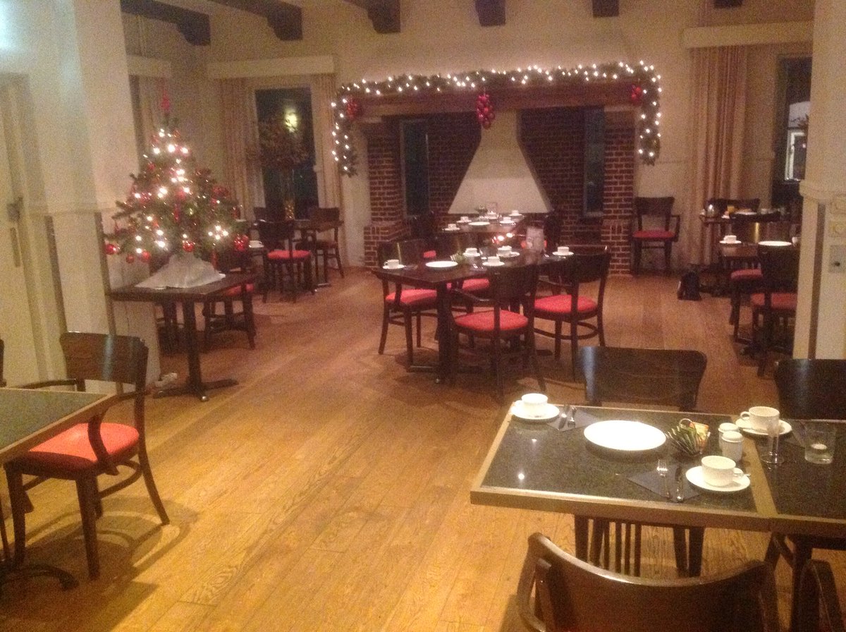 Ik heb zojuist genoten van een fantastisch #ontbijt bij <a href="/GrHotelWientjes/">Grand Hotel Wientjes</a> in #Zwolle . En deze keer was ik eens niet de eerste.