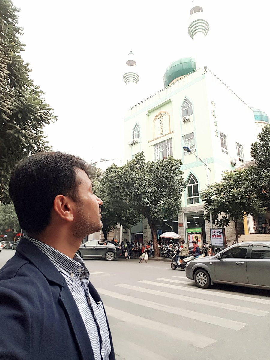 RafiqueAhmedQ's tweet image. On 2 days trip to Nanning, Guangxi to visit my partner Qifeng Chu &amp;amp; River. Nanning Mosque 300 yrs old, China saves islamic heritage.