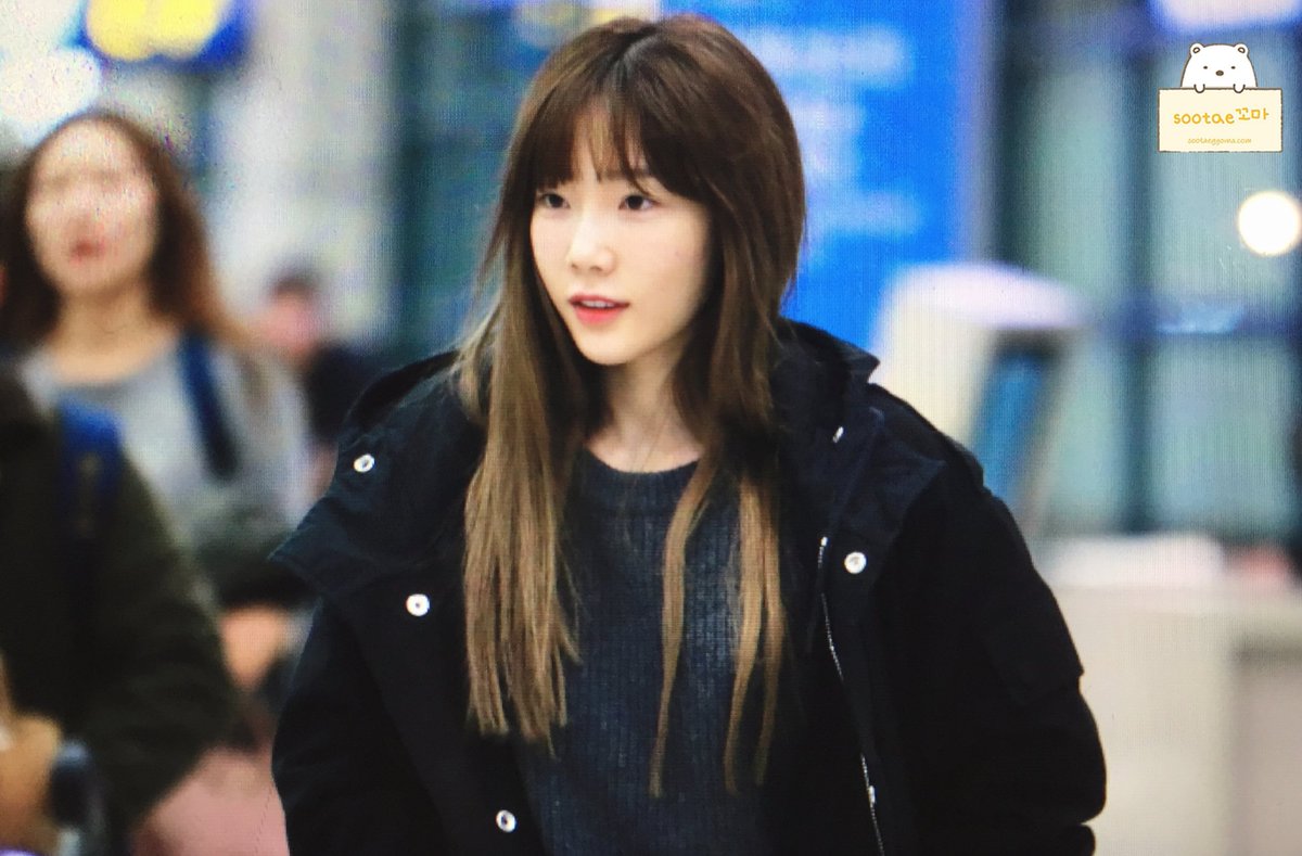 [PIC][18-12-2016]TaeYeon trở về Hàn Quốc vào chiều nay Cz8iav2VIAANAfo