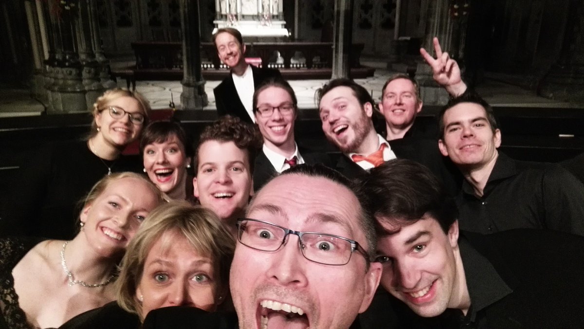 Happy singers (including singing instrumentalists...)