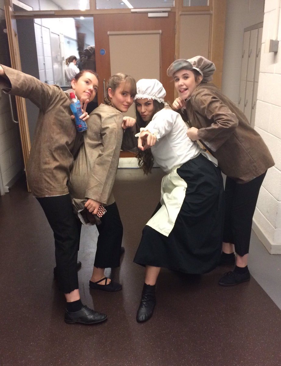 sallywhite258's tweet photo. 'There's no cast like a Kirk Hallam cast' memories that will be treasured forever, Oliver 2016 @KHCADrama 🎭❤️ https://t.co/M5dQUjpdix