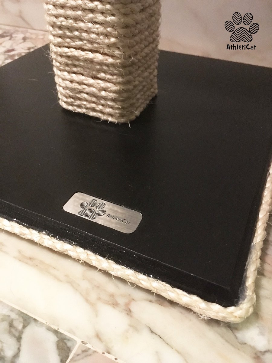 AthletiCatShop's tweet photo. Black version of our robust #catscratcher! Do you like it? Luna and Spartaco have appreciated 🐾 #athleticat #CatsOfTwitter #furniture4cats https://t.co/TmL8imMZI1